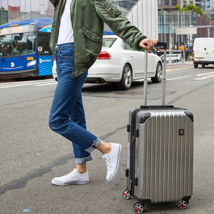 Premium Swiss Tech Luggage Hardside 8w Trolley